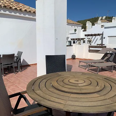 Apartment Penthouse Seaview And Golf Valle Estepona